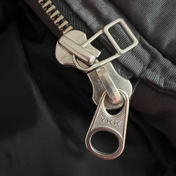 Authentic Moose Knuckles Stirling Parka, Men’s Small - Picture 14 of 15